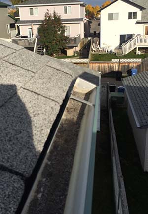 Eavestrough repair Calgary, Eavestrough replacment